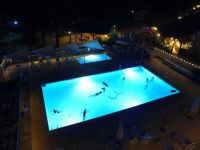 Swimming-pool_holidays_Dordogne_Gavaudun_60