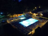 Swimming-pool_holidays_Dordogne_Gavaudun_62