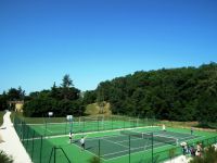 _Tennis_holidays_Dordogne_Gavaudun